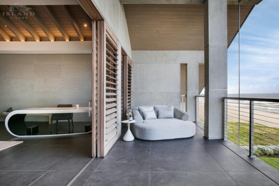 ZazenBedroomTerrace