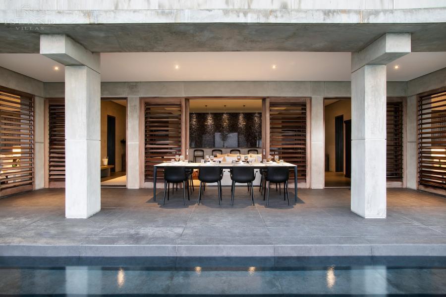 ZazenCoveredOutdoorDining_b_