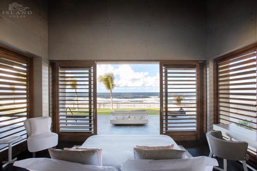 ZazenPoolDeckBedroom2